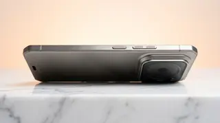 iPhone 18 Pro Max Bakal Pecahkan Rekor Tertebal Apple